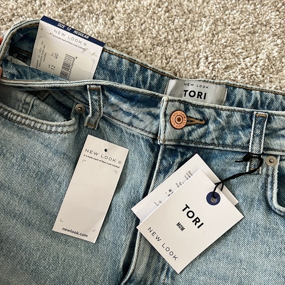 NWT New Look Tori Medium Washed Distressed Mom Jeans - Picture 4 of 8